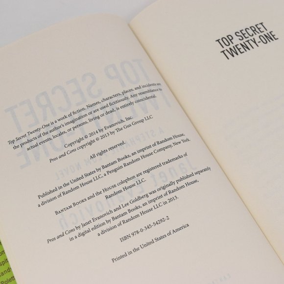 Top Secret Twenty One Janet Evanovich Stephanie Plum Novel Hardcover Dust Jacket - Picture 7 of 12